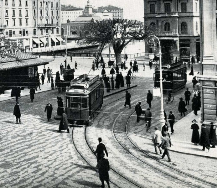 Place Bel-Air peu après 1910, avec motrice Ce 2/2 de la série 1 à 25.