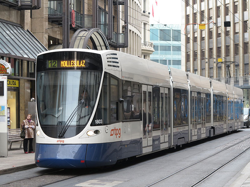 2012 . Rame Stadler TANGO sur la ligne 12 - SNOTPG