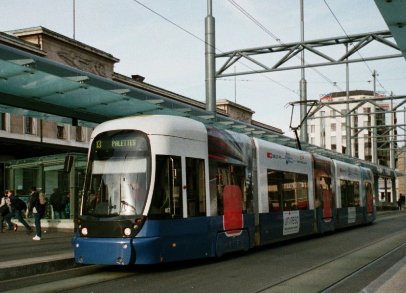 Ctyrunner 1207 de Lòdz, numéro TPG 857 en livrée UNIRESO. Photo©Diwabus949