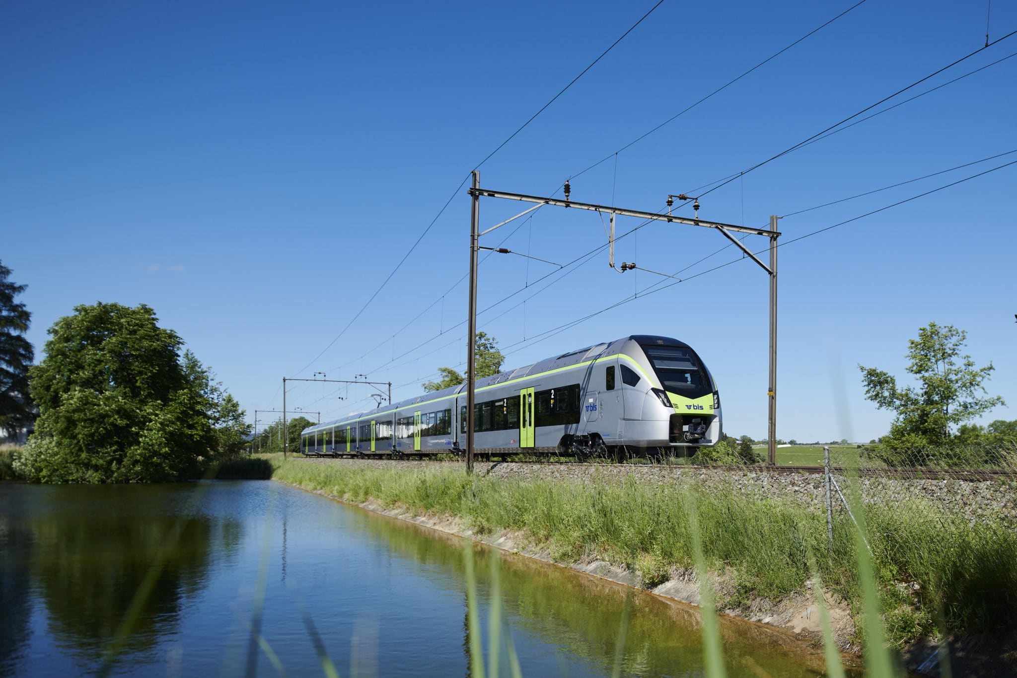 BLS et Stadler présentent en exclusivité le FLIRT de dernière génération