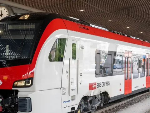 Les CFF, Thurbo et RegionAlps présentent les nouvelles Flirt Evo de Stadler